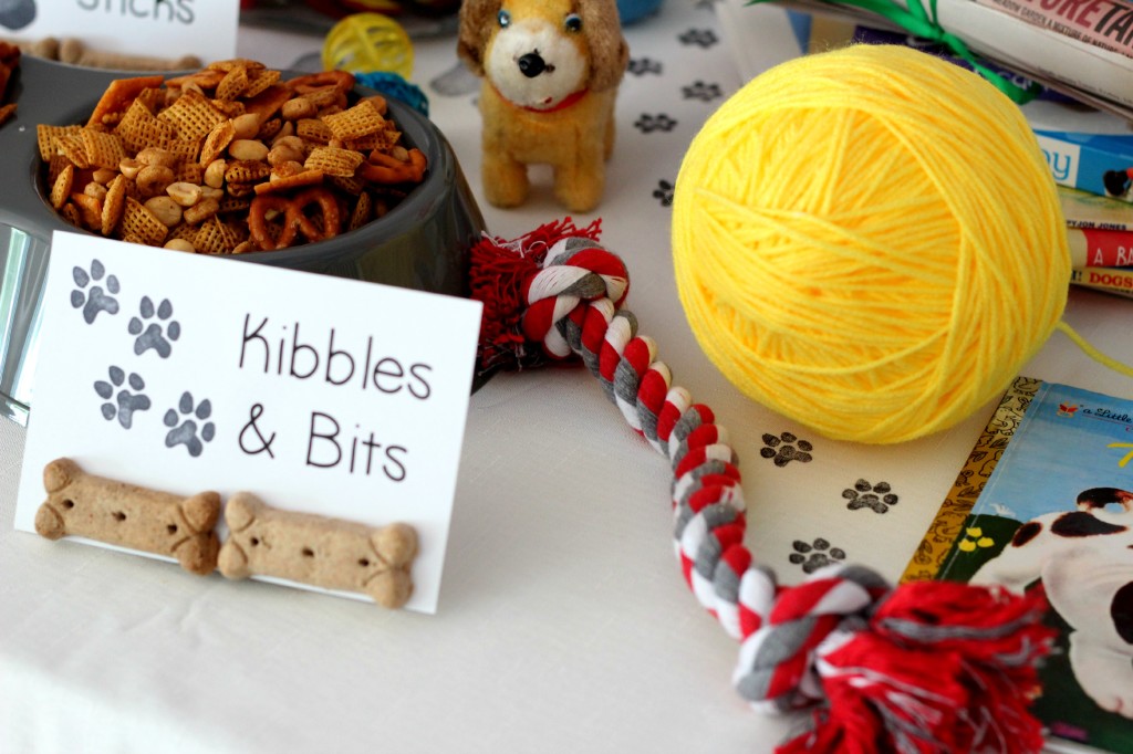 puppy-party-decorations-and-snacks