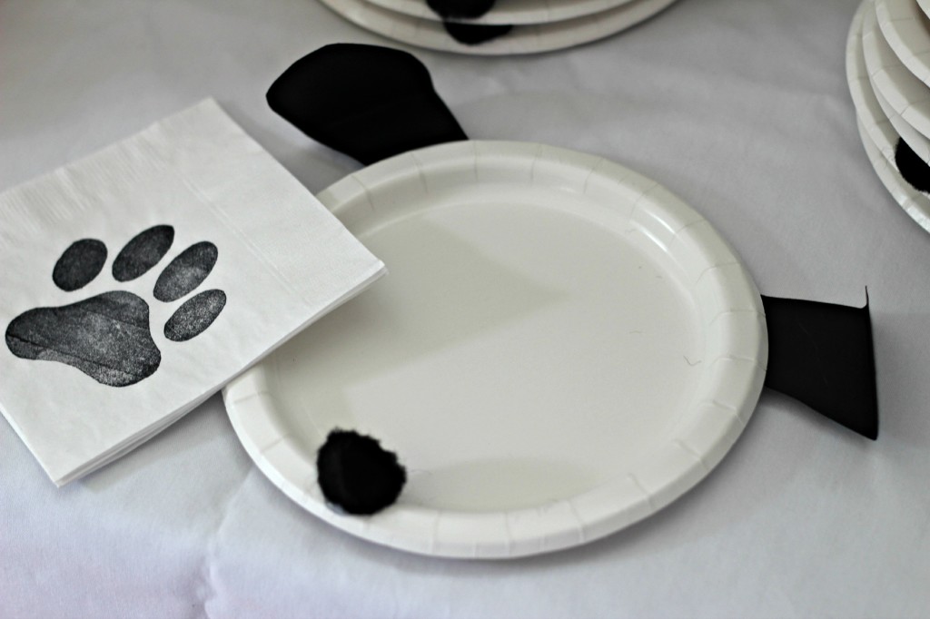 puppy-plates-and-napkins