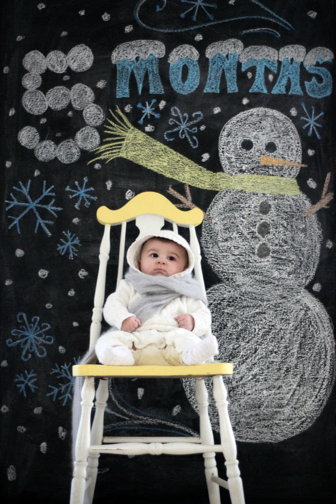 carmendy-five-months-snowman-chalk