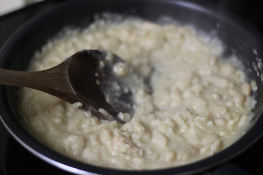 healthy warm smashed bean dip