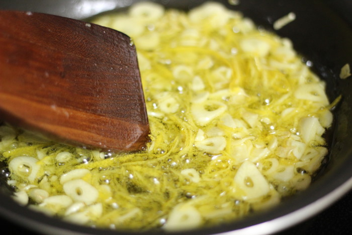 garlic lemon parmesan cheese spaghetti pasta, whole grain, light and healthy