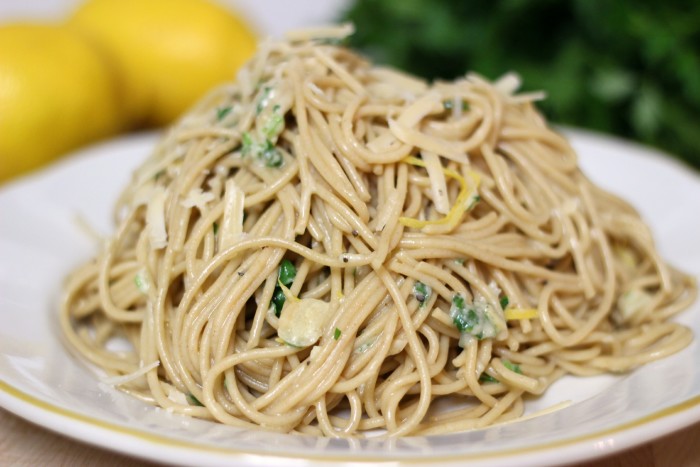 garlic lemon parmesan cheese spaghetti pasta, whole grain, light and healthy