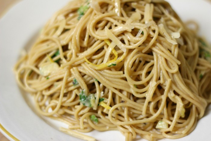 garlic lemon parmesan cheese spaghetti pasta, whole grain, light and healthy