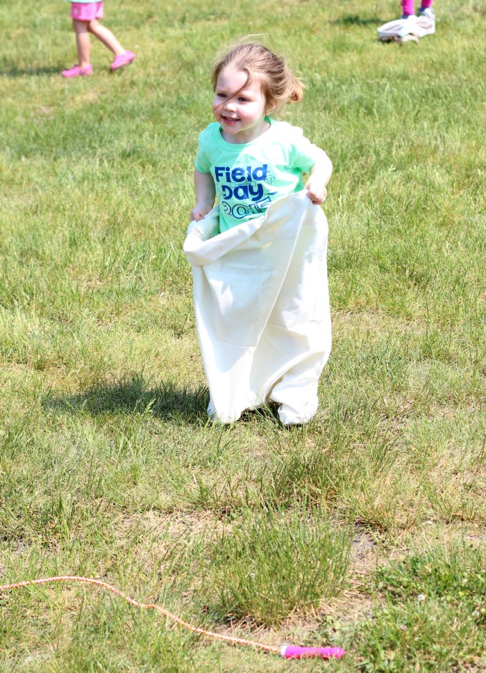 toddler field day {outdoor activity day for pre-preschoolers}