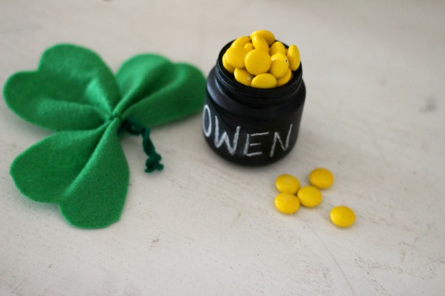 St. Patrick's Day Mini DIY Pot of Gold Favor