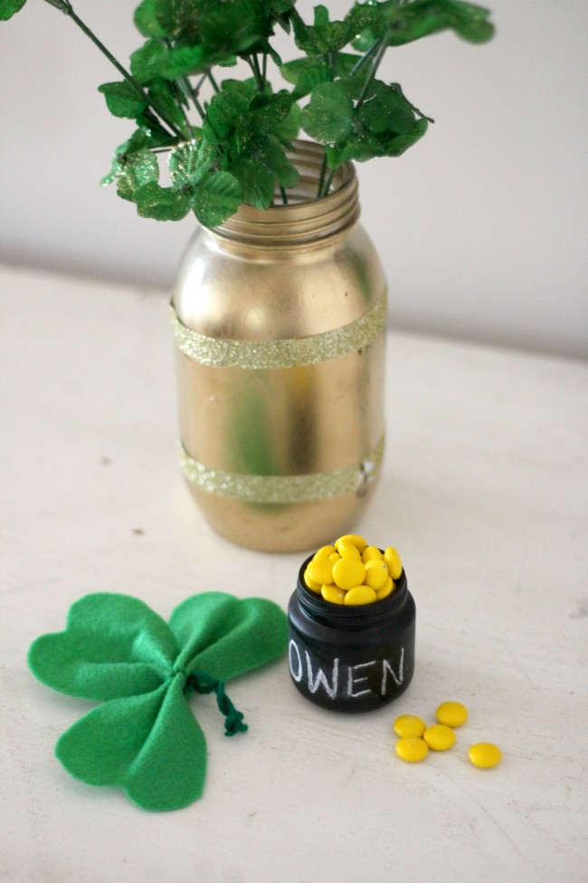 St. Patrick's Day Mini DIY Pot of Gold Favor