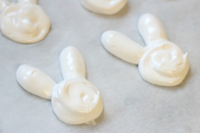 Bunny Meringues Cookie Recipe and How-To for Easter Treats