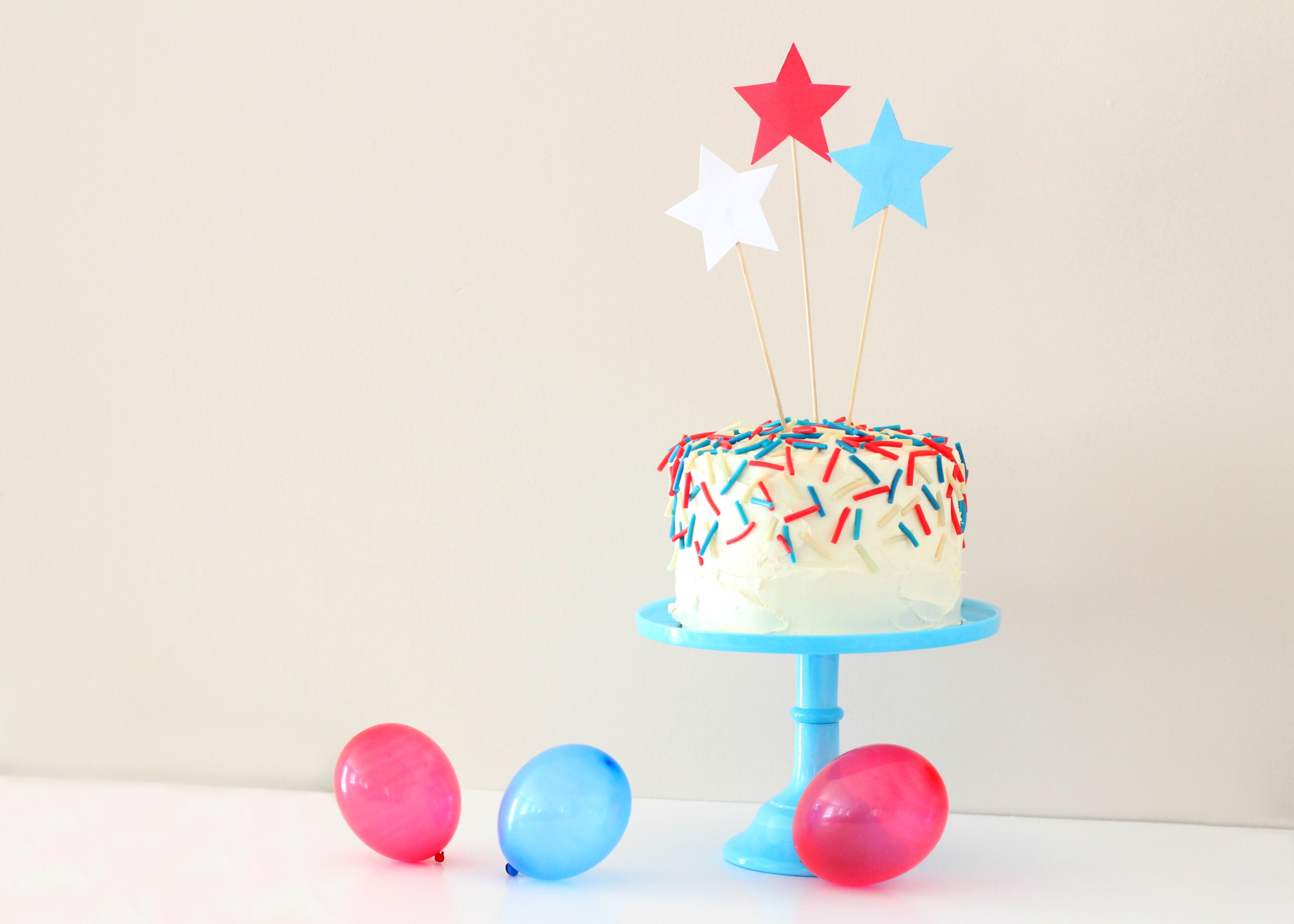 Easy 4th of July Confetti Cake