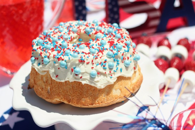 4th of july sprinkle cake