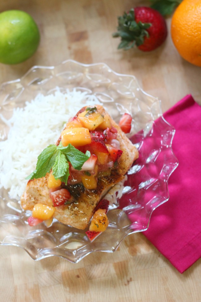 Seared Tropical Salmon with Mango Salsa Recipe