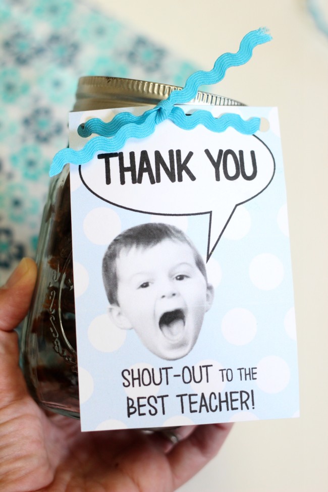 Teacher Appreciation Gift - Shout Out Thank You Card